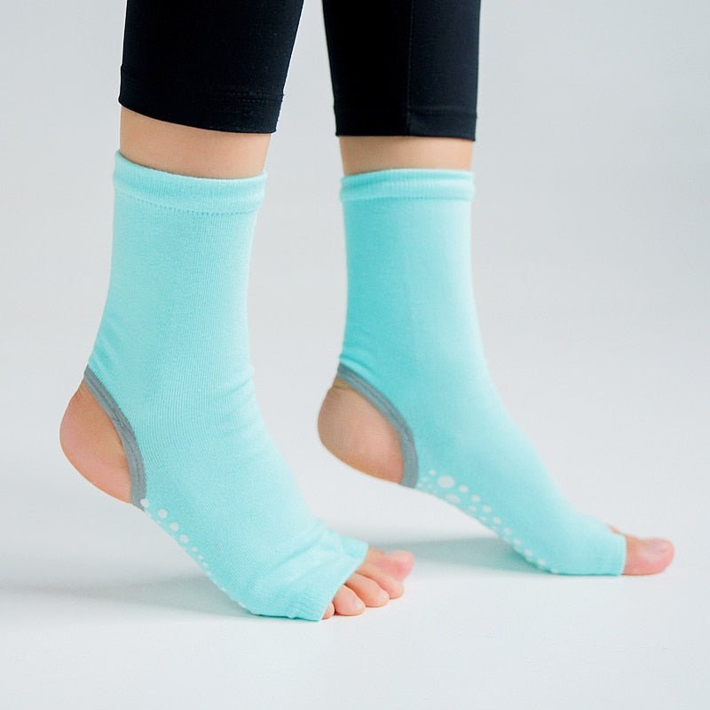 FlexiGrip Yoga Socks